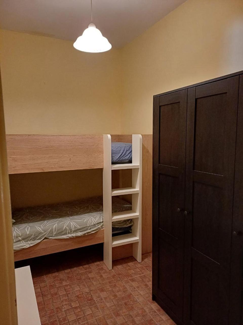 Kitsch Apartment Rasquera Екстериор снимка
